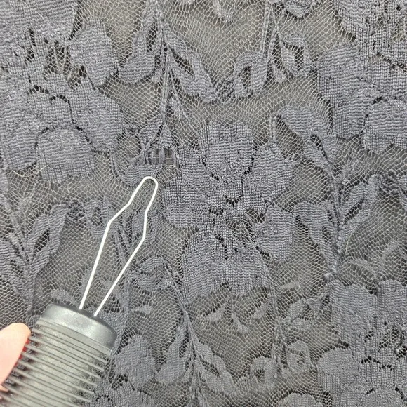 Maurices Lace Top Women Size Large Black Cap Sleeve Sheer Lace Overlay Romantic - Picture 7 of 8